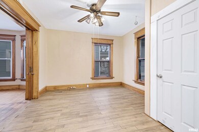 428 W 17th St, Davenport, IA 52803 - photo 6