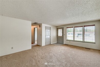 303 S Houston Ave, East Wenatchee, WA 98802 - photo 2