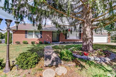 201 E Liberty St, Virginia, IL 62691 - photo 2