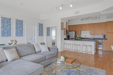 Renaissance On Turtle Creek unit 1042, Dallas, TX 75219 - photo 5