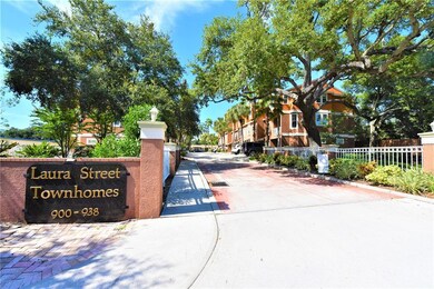 916 Laura St, Clearwater, FL 33755 - photo 4