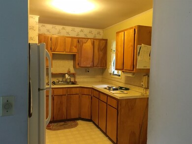 129 Sunset Dr, Saint Johnsbury, VT 05819 - photo 2