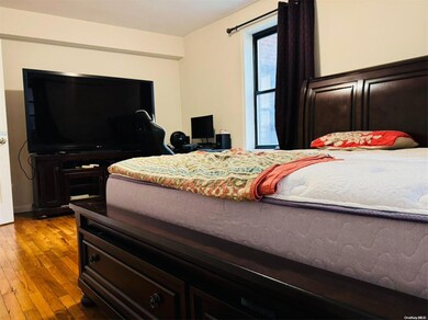 Elmhurst Gardens unit 2D, Elmhurst, NY 11373 - photo 2