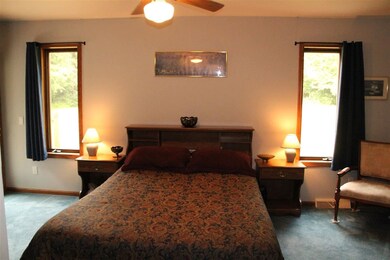 2270 Gold Dr, Fitchburg, WI 53711 - photo 5