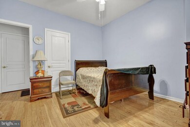 32 Emery Way, Riverside, NJ 08075 - photo 5