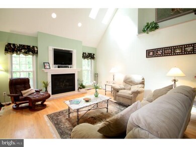 4414 Pinoak Ln, East Greenville, PA 18041 - photo 2