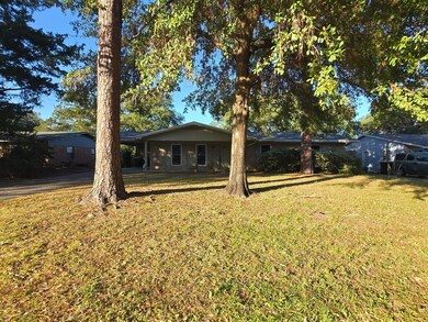 221 Chateaugay St NW, Fort Walton Beach, FL 32548 - photo 2