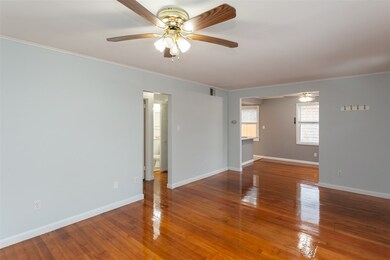 21-23 Halstead St, Kittery, ME 03904 - photo 2