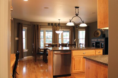 1012 Eagle Ridge Rd, Cedar Falls, IA 50613 - photo 3