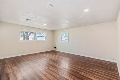 212 E 2nd St, Coleman, TX 76834 - photo 3