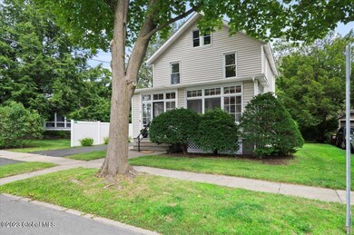 10 Seward St, Saratoga Springs, NY 12866 - photo 3