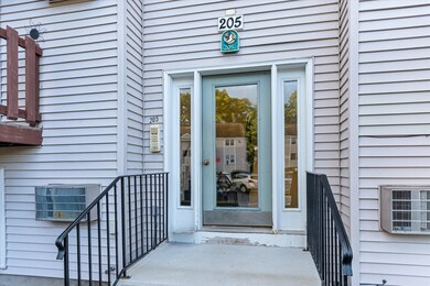 205 Circle Rd unit E5, Manchester, NH 03103 - photo 4