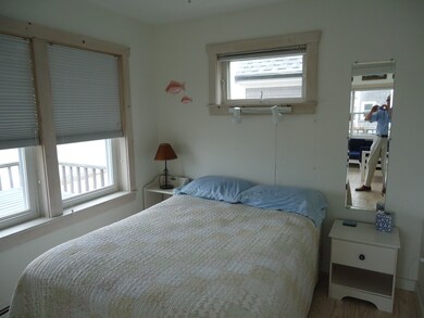9 Cove St unit seasonal, Mattapoisett, MA 02739 - photo 4