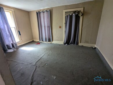 145 Whiting Ave, Toledo, OH 43609 - photo 6