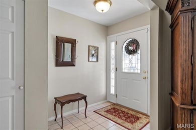 902 Rusticmanor Cir, Ballwin, MO 63011 - photo 4