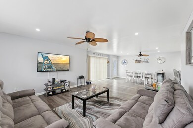 408 E Cresse Ave unit 202, Wildwood, NJ 08260 - photo 5