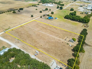 340 Pecan St, Paradise, TX 76073 - photo 5