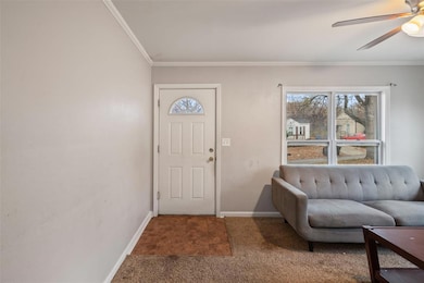 2413 Adams Ave, Des Moines, IA 50310 - photo 5