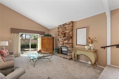 8135 Halsey St, Lenexa, KS 66215 - photo 3