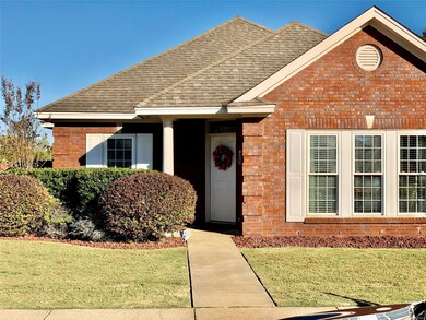 Great 3 B/2 B Home in convenient Halcyon