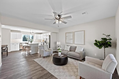 105 Alliance Dr, Tipton, IA 52772 - photo 5