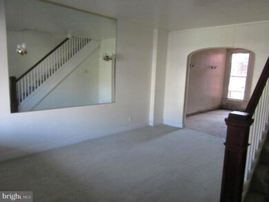 3909 Woodridge Rd, Baltimore, MD 21229 - photo 5