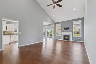 30466 Berghway Trail, Warren, MI 48092 - photo 6