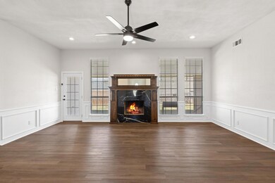 3024 Sweet Briar St, Grapevine, TX 76051 - photo 5