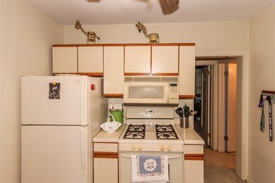 808 Greenview Ave, Des Plaines, IL 60016 - photo 6