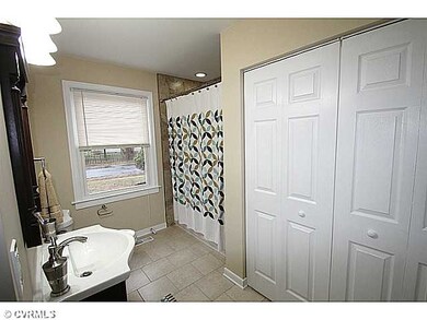 Bathroom - Family Bath