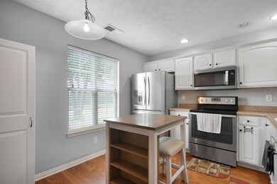 5703 River Walk Cir, Newburgh, IN 47630 - photo 3