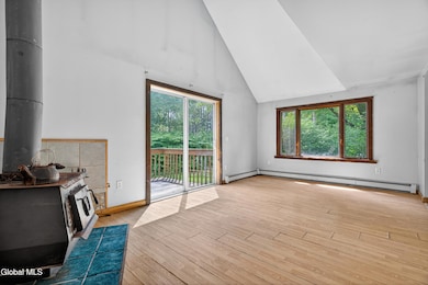 543 Middle Grove Rd, Middle Grove, NY 12850 - photo 7