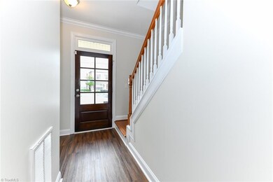 7 Viburnum Ln, Greensboro, NC 27455 - photo 5