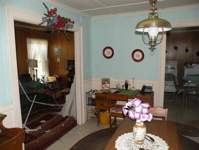 61 Summer St, Lancaster, NH 03584 - photo 5