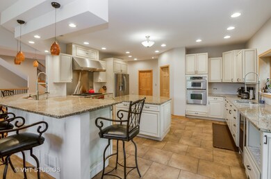 1511 N River Rd, Algonquin, IL 60102 - photo 2