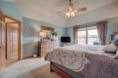 599 Sudbury Cir unit 8, Oswego, IL 60543 - photo 5