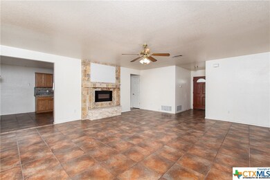 2413 Upland Bend Dr, Temple, TX 76502 - photo 2
