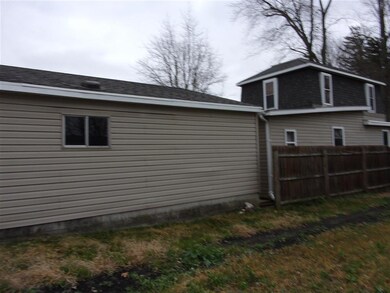 256 E Hill St, Wabash, IN 46992 - photo 4