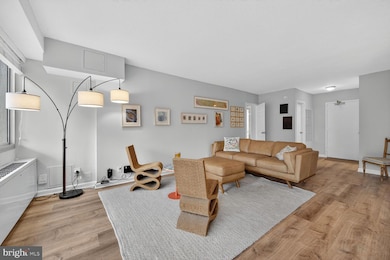 4515 Willard Ave, Chevy Chase, MD 20815 - photo 6