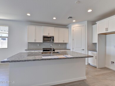 006_Kitchen