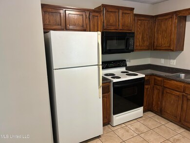6795 Blocker St unit 15, Olive Branch, MS 38654 - photo 5