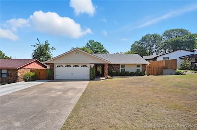 1503 Briarwood Ln, Henryetta, OK 74437 - photo 3