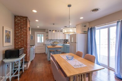 534 Sulpher Spring
