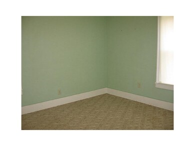 429 11th St NW, Cedar Rapids, IA 52405 - photo 6