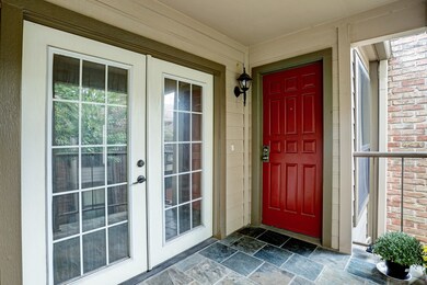 1201 Mcduffie St unit 206, Houston, TX 77019 - photo 2