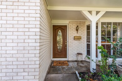 10926 Green Arbor Dr, Houston, TX 77089 - photo 4