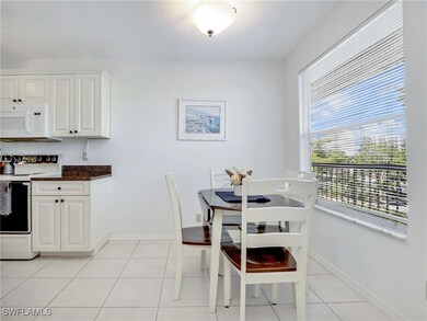 360 Horse Creek Dr unit 305, Naples, FL 34110 - photo 5