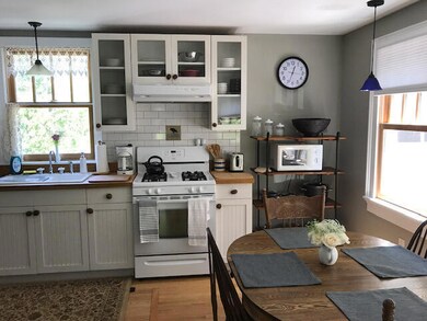 5-Kitchen JPG