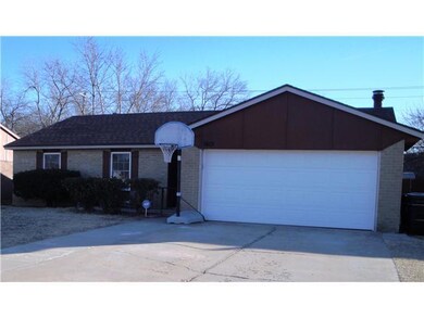 1612 NE 4th St, Moore, OK 73160 - photo 2