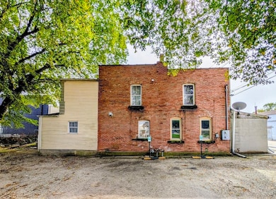 109 N Dixie Hwy, Momence, IL 60954 - photo 2